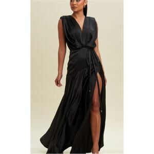 Luxxel V Neck Side Slit Gown Maxi Dress Womens Medium Black New Sleeveless